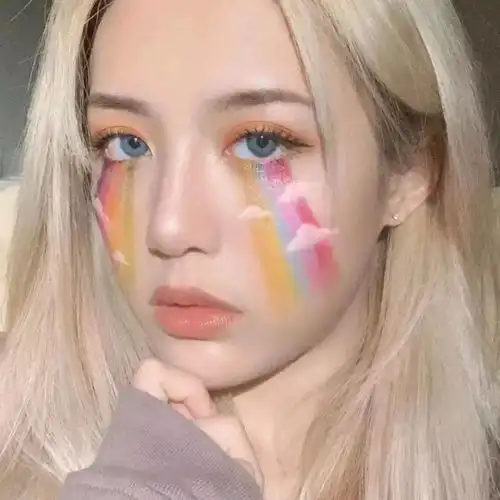 头像最幸福的是你只是做你自己就有人爱你
